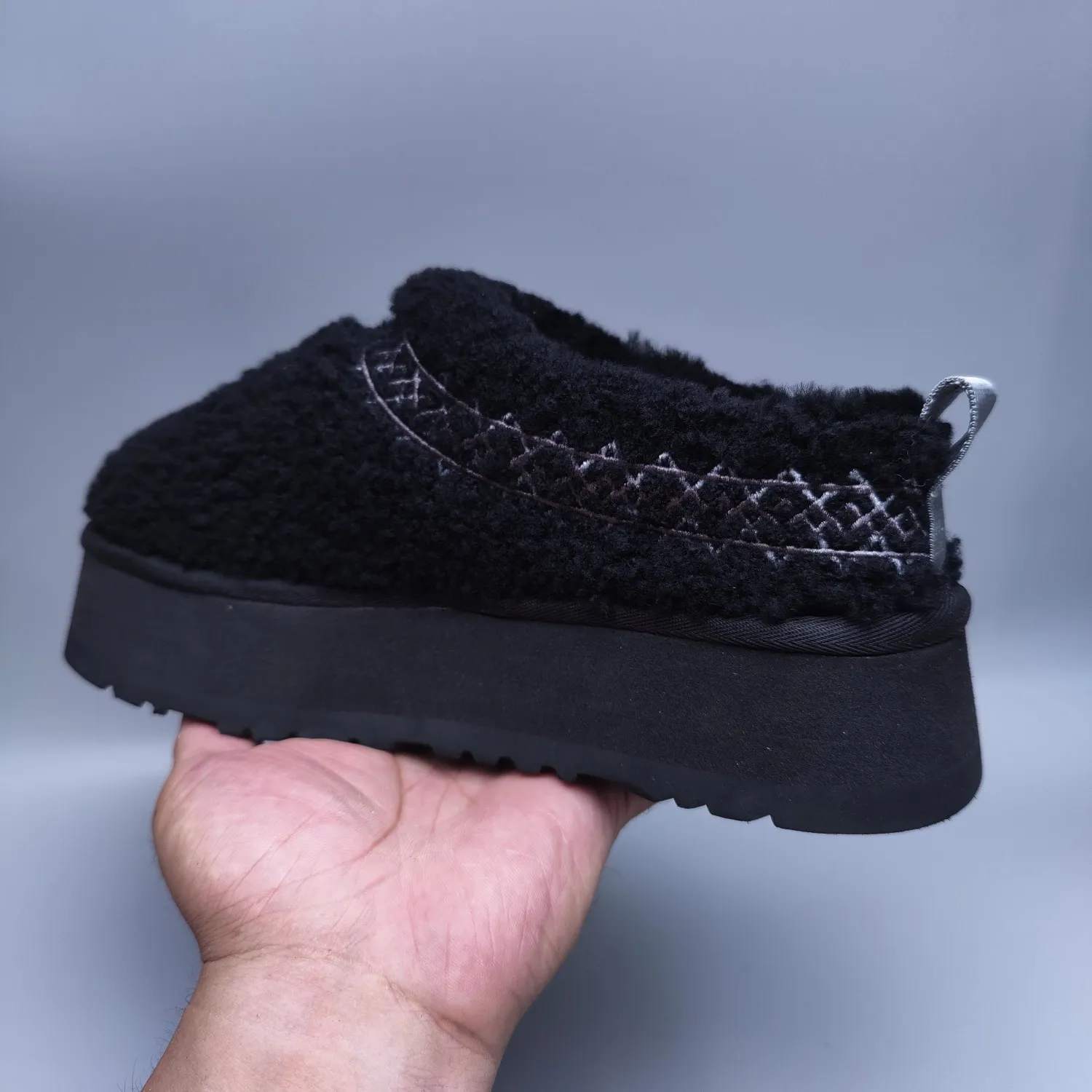 💰520 UGG sheepskin all-in-one snow boots 3976 Thick-soled ethnic style teddy roll women’s style Color: Teddy Brown White Black Size: 35-41